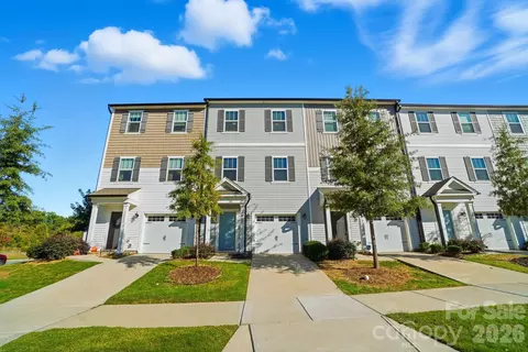 12009 Chesapeake Mallard Dr, Charlotte, NC 28262