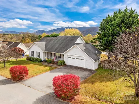 60 Eden Glen Rd, Black Mountain, NC 28711