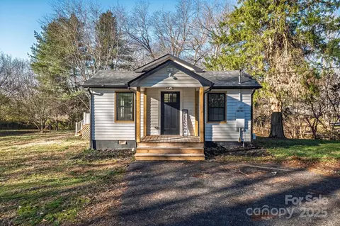 319 Hoyle Cir, Gastonia, NC 28052