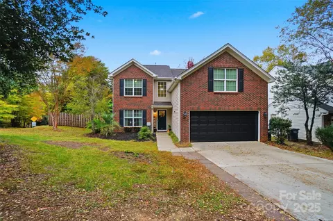 401 Sugar Maple Dr, Tega Cay, SC 29708