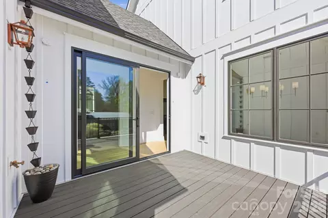 Exterior - 612 Walnut St, Davidson, NC 28036 photo 2 of 3