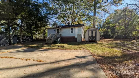 110 Dye St, Chester, SC 29706