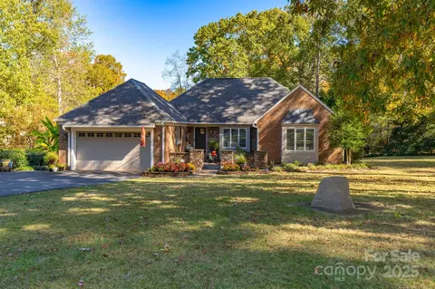 5515 Mallard Dr, Concord, NC 28025