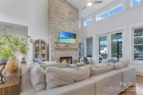 Living - 211 Killian Rd, Stanley, NC 28164 photo 1 of 2