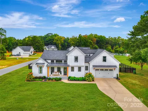 Exterior - 211 Killian Rd, Stanley, NC 28164 photo 2 of 8