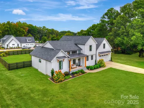 211 Killian Rd, Stanley, NC 28164