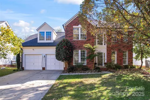 4329 Beauvista Dr, Charlotte, NC 28269
