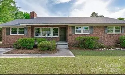 3901 Overhill Dr, Columbia, SC 29223