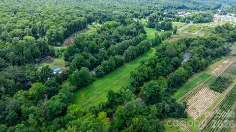 000 Old Linville Rd, Marion, NC 28752
