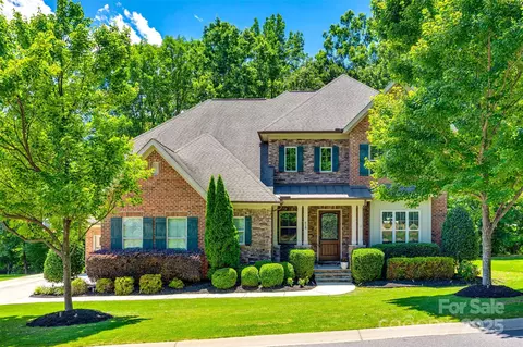 618 Chase Ct, Fort Mill, SC 29708