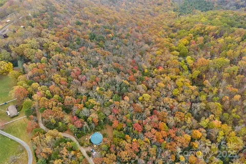 9999 Flat Top Mountain Rd, Fairview, NC 28730