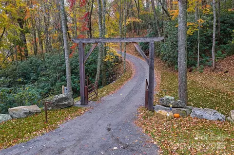 9999 Flat Top Mountain Rd, Fairview, NC 28730 photo 12
