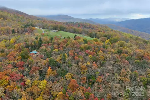 9999 Flat Top Mountain Rd, Fairview, NC 28730 photo 6
