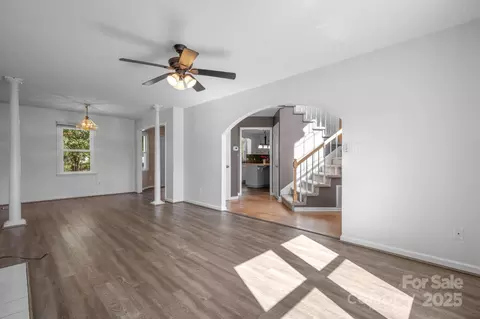 Living - 712 Painted Feather Nw Ln NW, Conover, NC 28613 photo 2 of 5