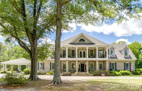 393 Youngs Bend Rd, Kershaw, SC 29067