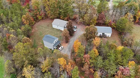 117 Tomato Town Rd, Leicester, NC 28748