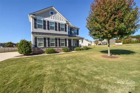 7279 Adirondack Dr, Denver, NC 28037