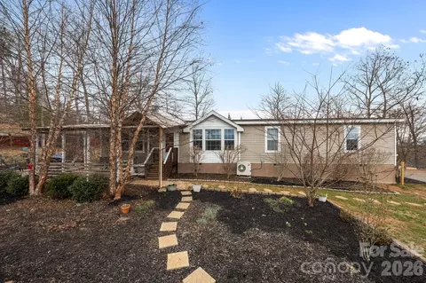 14 Harkins Ln, Marshall, NC 28753