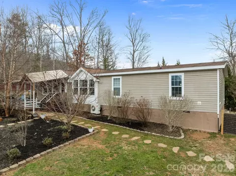 Exterior - 14 Harkins Ln, Marshall, NC 28753 photo 2 of 11