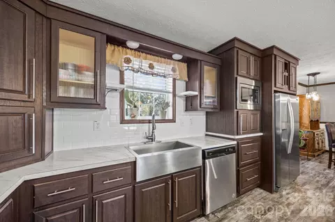 Kitchen - 14 Harkins Ln, Marshall, NC 28753 photo 1 of 2