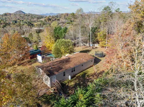 View/Area - 14 Harkins Ln, Marshall, NC 28753 photo 2 of 7