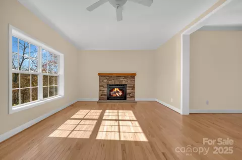 Living - 291 Pine St, Boone, NC 28607 photo 3 of 4
