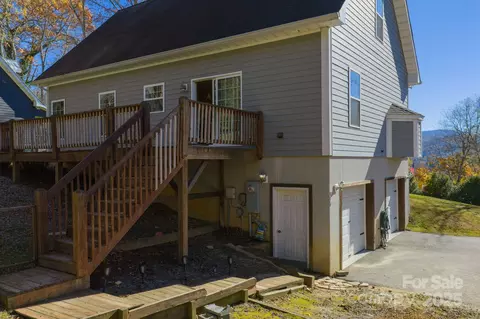 Exterior - 291 Pine St, Boone, NC 28607 photo 5 of 6