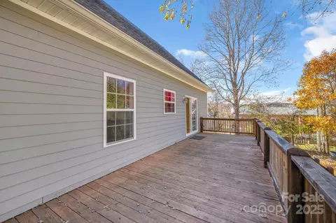 Exterior - 291 Pine St, Boone, NC 28607 photo 1 of 6
