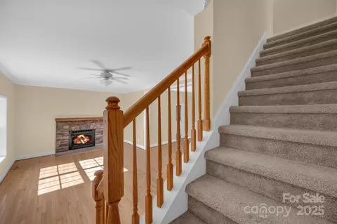 Living - 291 Pine St, Boone, NC 28607 photo 4 of 4