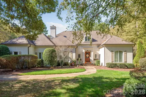 6042 Foggy Glen Pl, Matthews, NC 28104