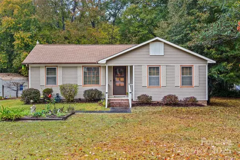 2215 Ross Cauthen Rd, Lancaster, SC 29720
