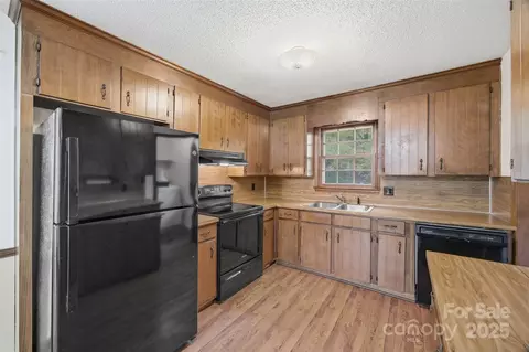 2215 Ross Cauthen Rd, Lancaster, SC 29720 photo 4