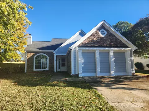 1336 Yorkdale Dr, Charlotte, NC 28217
