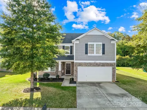 11022 Belmont Run Ln, Charlotte, NC 28213