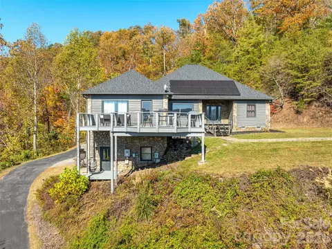 21 Flicker Trl, Weaverville, NC 28787