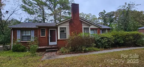 417 Gillsbrook Rd, Lancaster, SC 29720