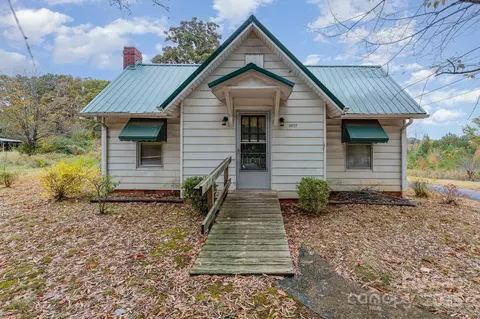 10717 S Nc Highway 150, Linwood, NC 27299