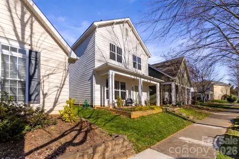 520 Catawba Ave, Davidson, NC 28036