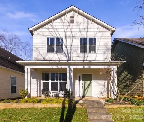 520 Catawba Ave, Davidson, NC 28036 photo 3