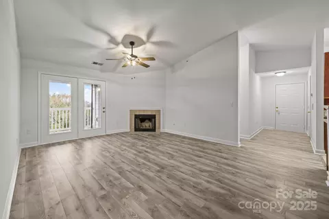 9950 Hyde Glen Ct, Charlotte, NC 28262