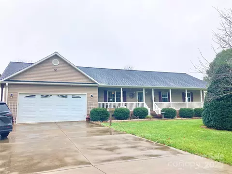 7530 Woodleaf Rd, Woodleaf, NC 27054