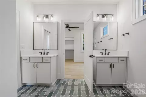 Bath - 4221 Spring St, Matthews, NC 28105 photo 8 of 11