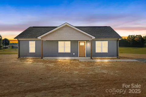 12319 Hazard Rd, Oakboro, NC 28129