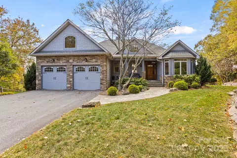 908 Somersby Pkwy, Hendersonville, NC 28739