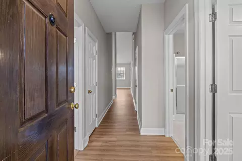 Entry Way - 3923 Sage Ct, Denver, NC 28037 photo 1 of 2