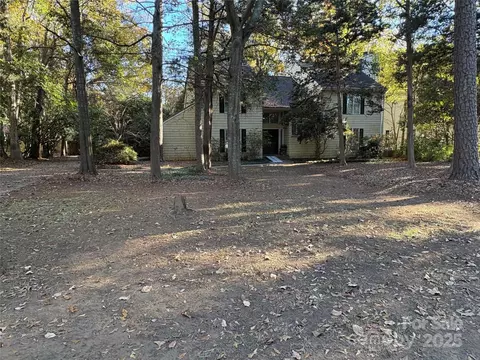 4910 Mcalpine Farm Rd, Charlotte, NC 28226