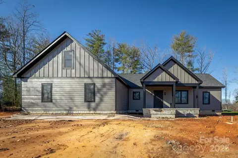 1053 Faith Ct, Morganton, NC 28655