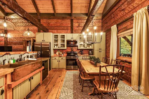 133 Buckeye Ridge Rd, Beech Mountain, NC 28604 photo 9