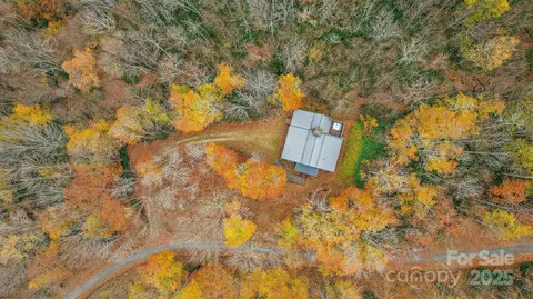 133 Buckeye Ridge Rd, Beech Mountain, NC 28604 photo 3