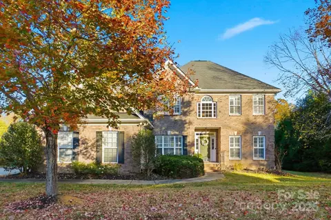 1923 Grigg Ln, Waxhaw, NC 28173